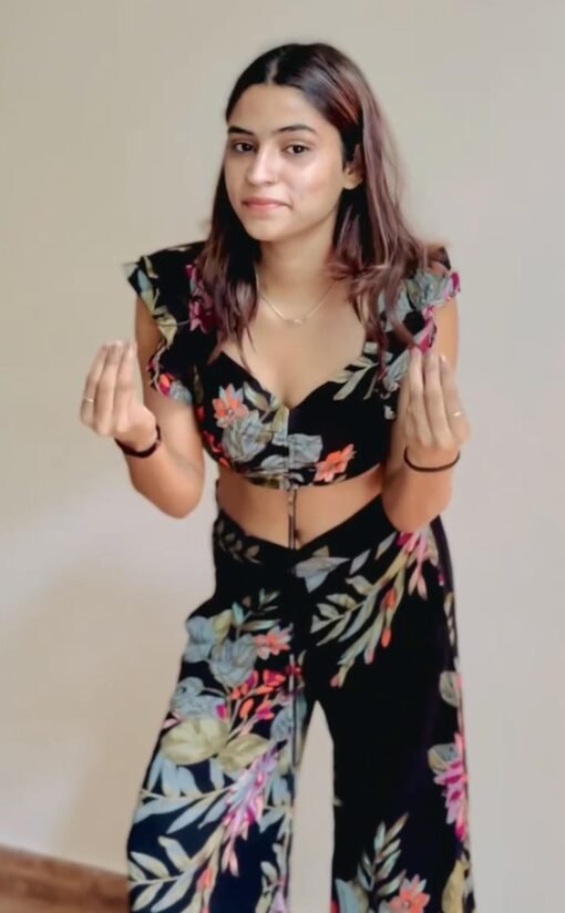 Floral Smocked Crop Top with Slit Pants - Image 3